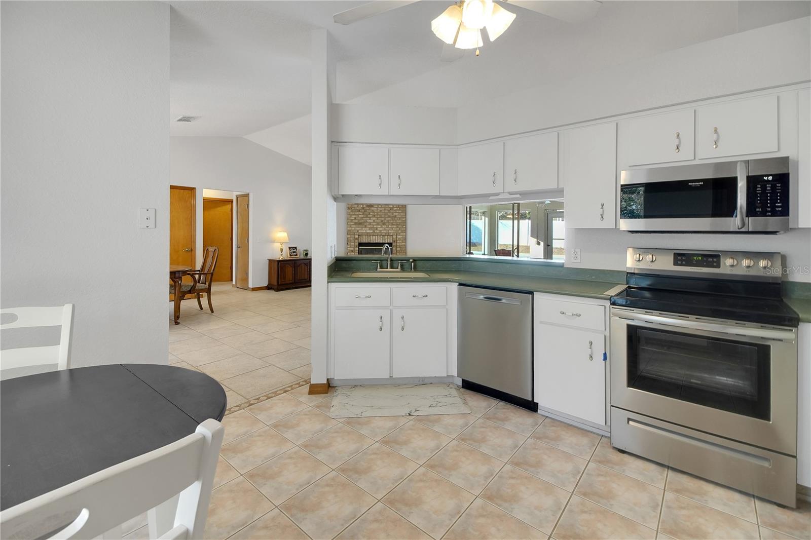 Image 36 of 44 For 4125 115th Street