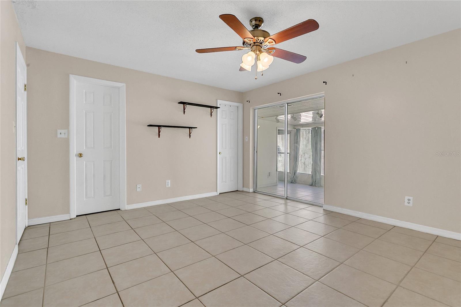 Image 16 of 24 For 561 Orange Street