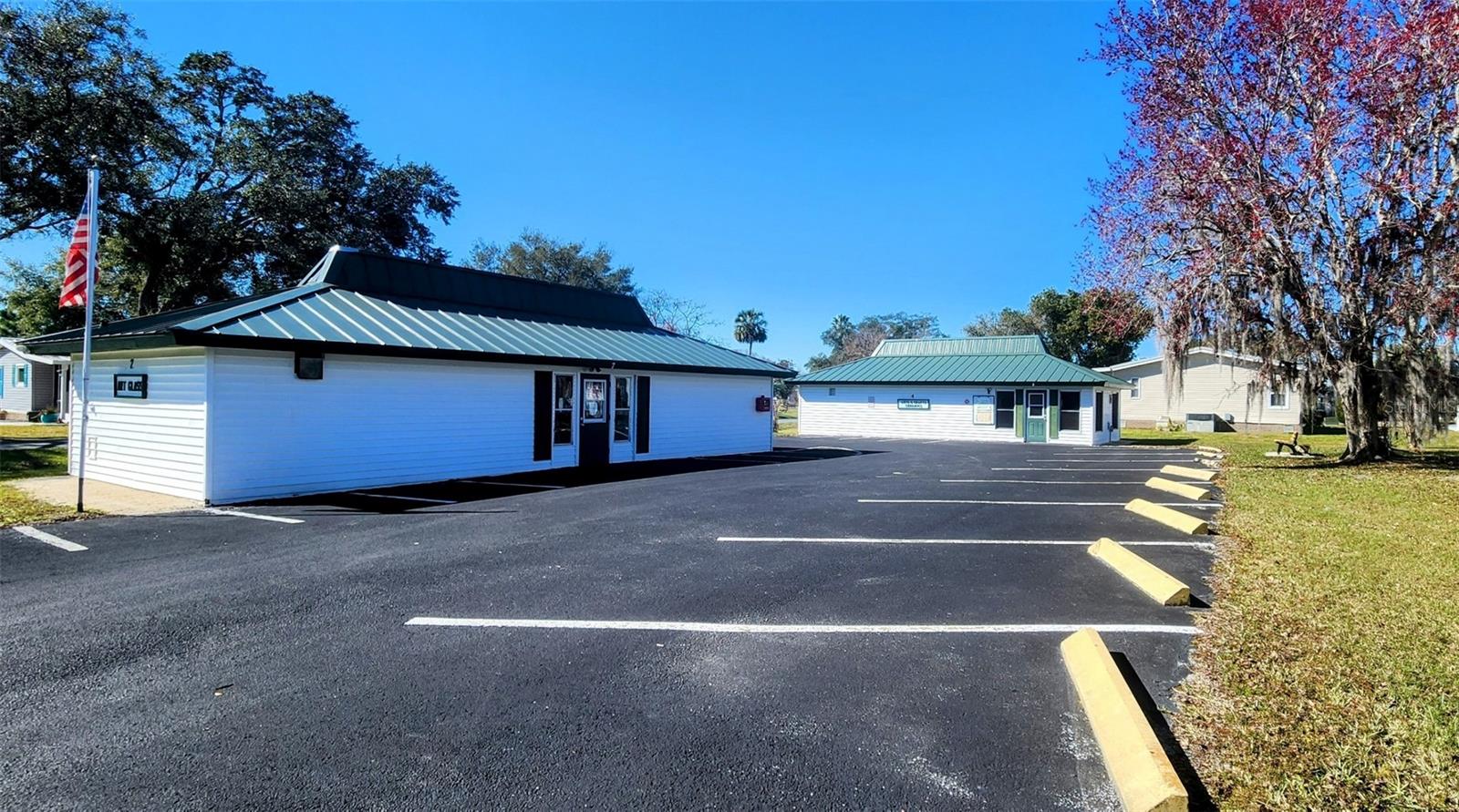 Image 9 of 12 For 805 Oak Boulevard