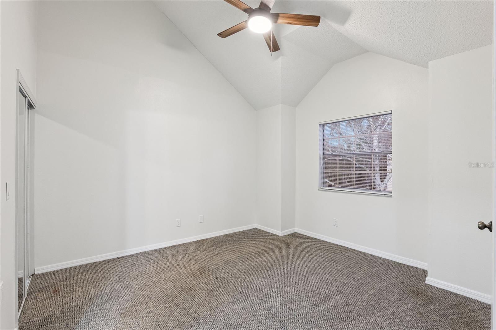 Image 16 of 21 For 625 Greencove Terrace 118