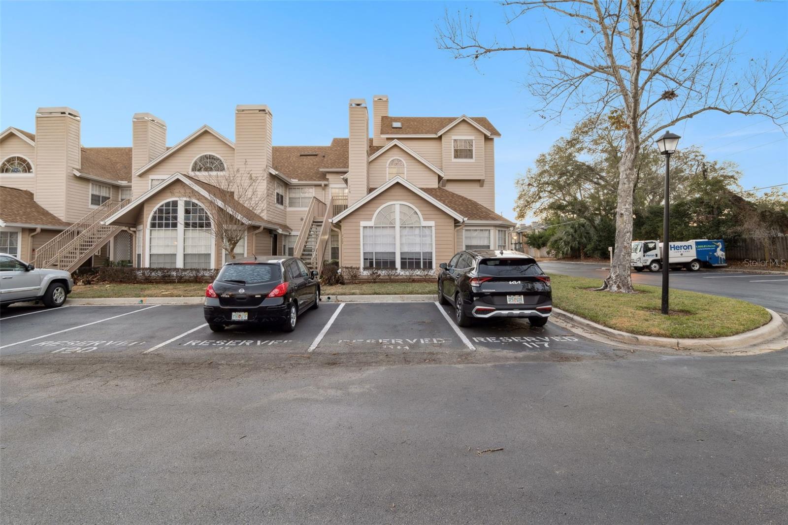 Image 19 of 21 For 625 Greencove Terrace 118