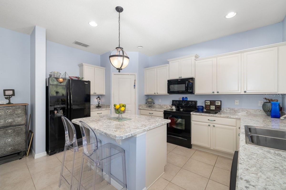 Image 8 of 40 For 2903 Etowah Park Boulevard