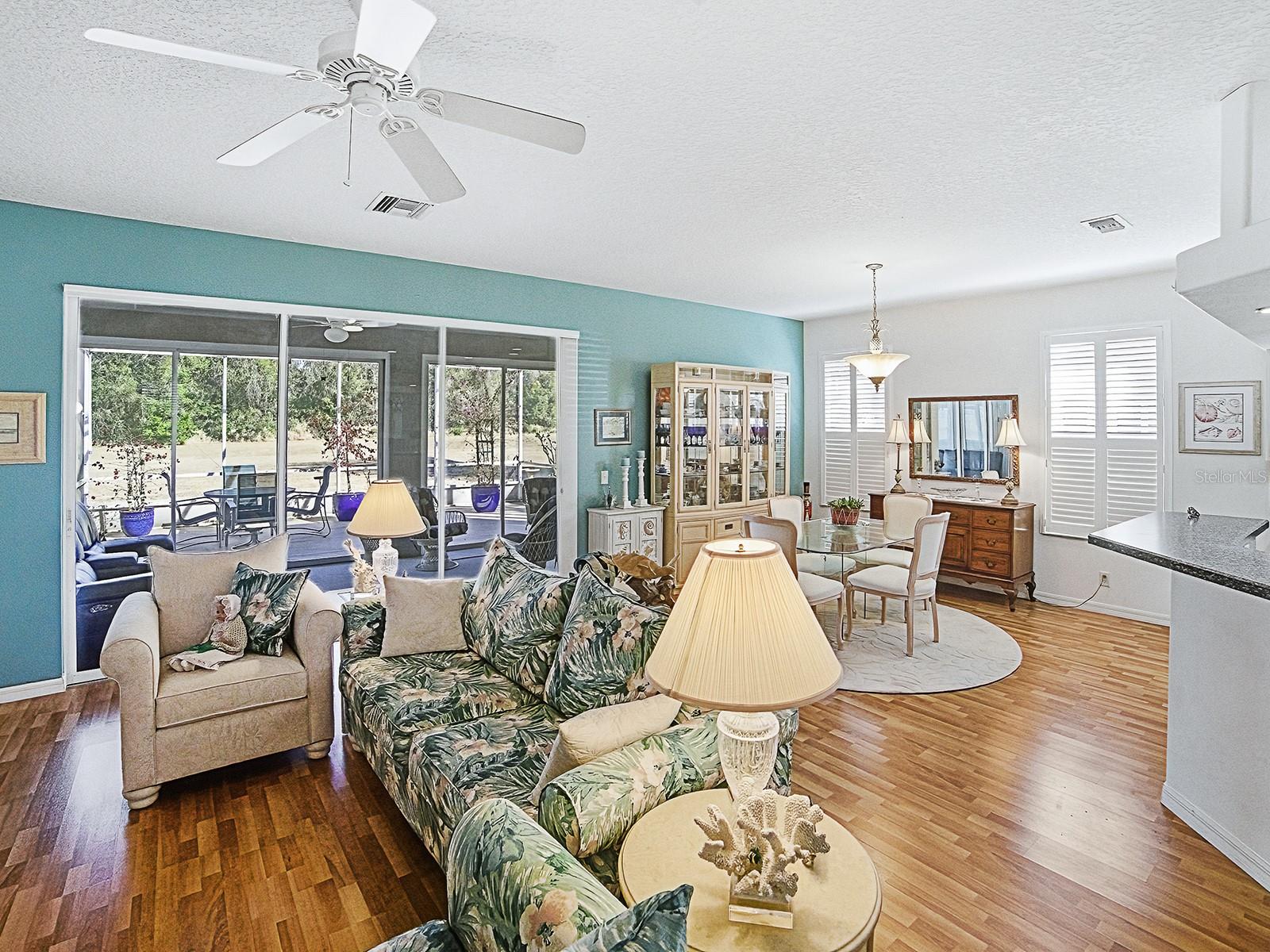 Image 10 of 37 For 33122 Meadow Side Court