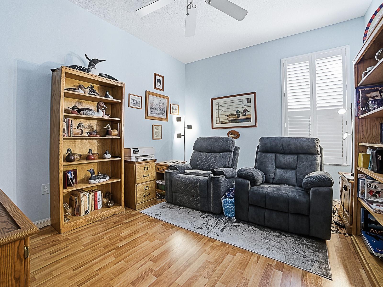 Image 26 of 37 For 33122 Meadow Side Court