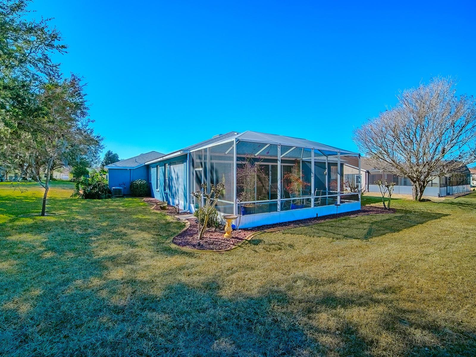 Image 32 of 37 For 33122 Meadow Side Court