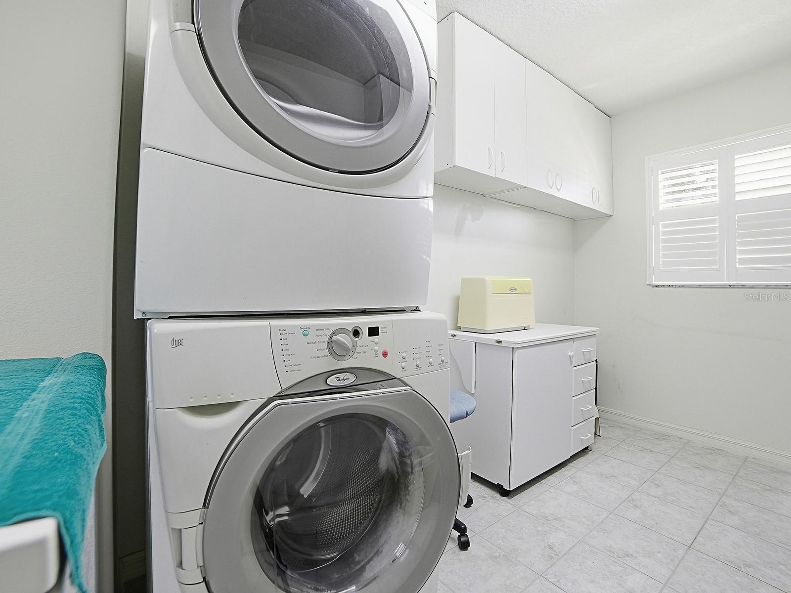 Image 33 of 37 For 33122 Meadow Side Court