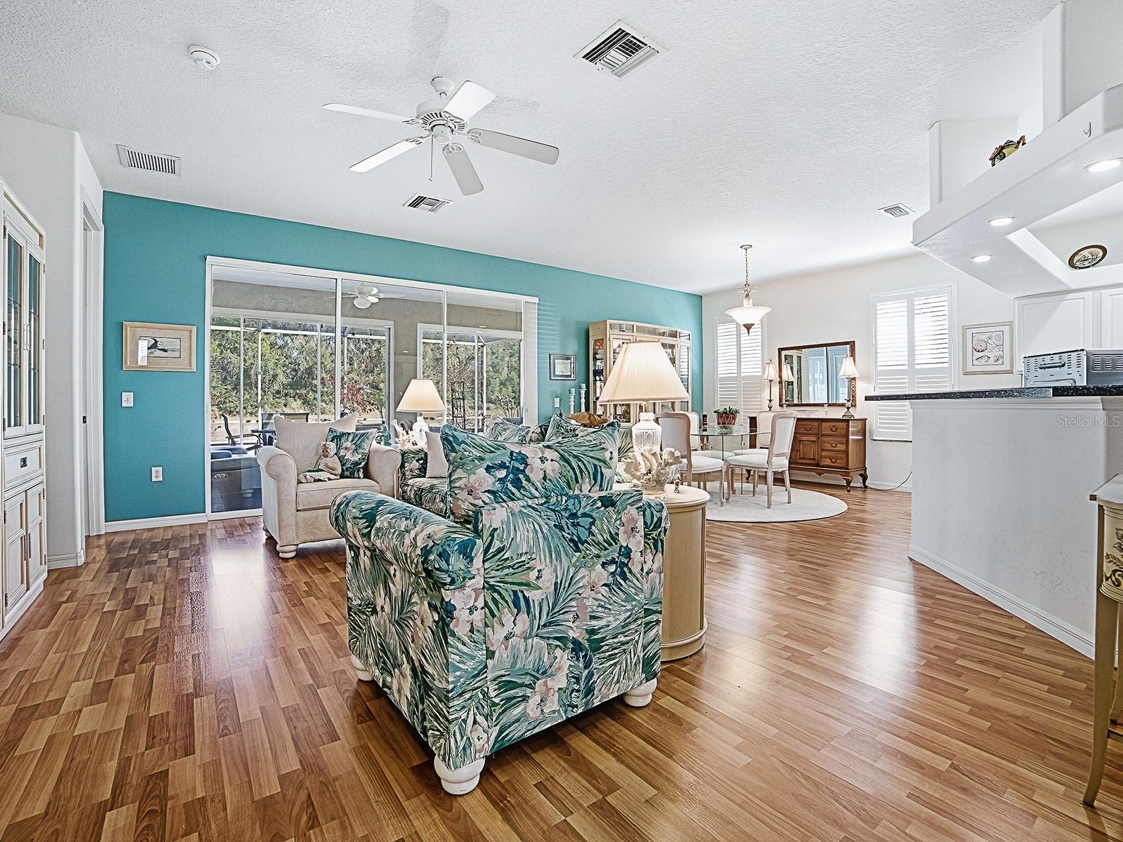 Image 7 of 37 For 33122 Meadow Side Court