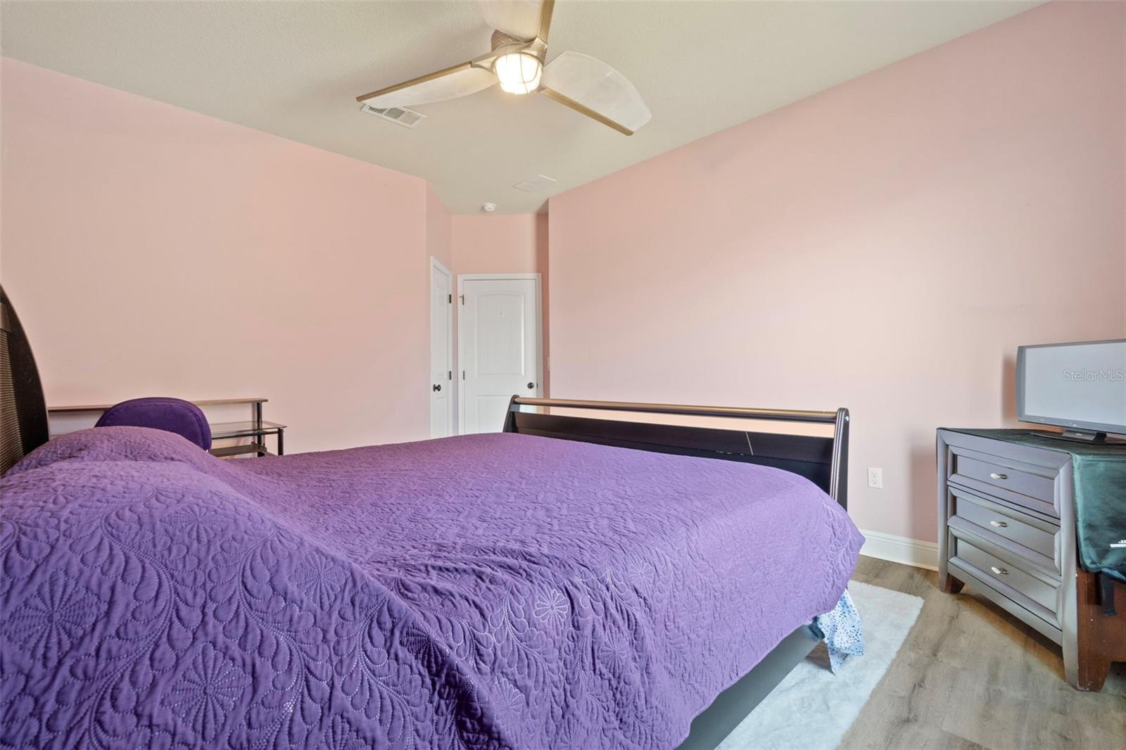 Image 16 of 44 For 5973 Rustic Ridge Circle