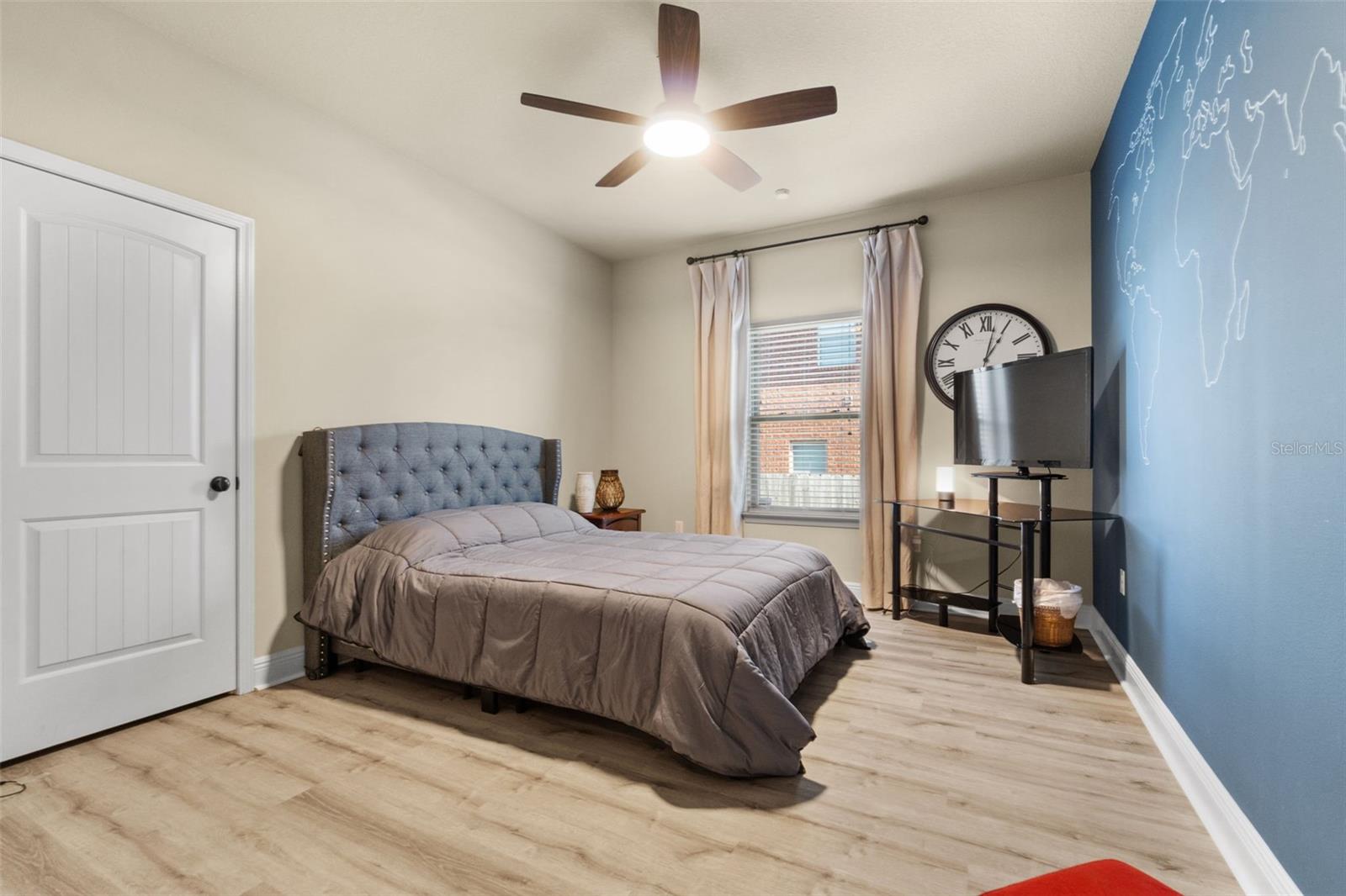 Image 9 of 44 For 5973 Rustic Ridge Circle