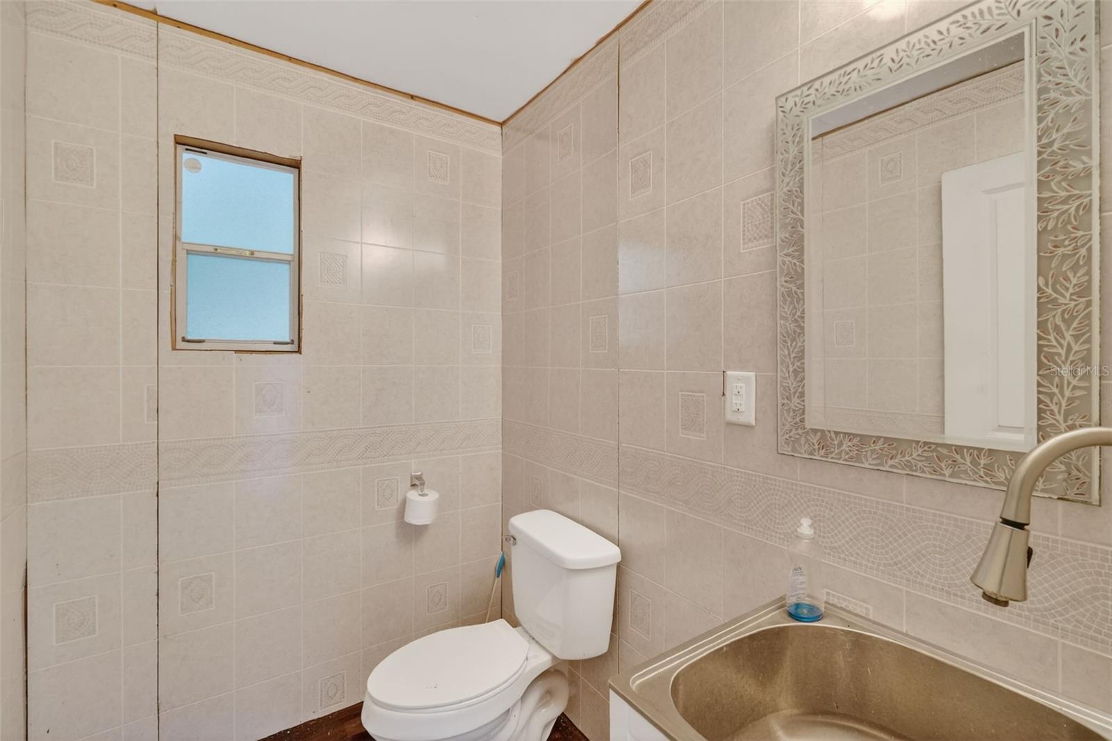 Image 33 of 84 For 29714 Highway 42