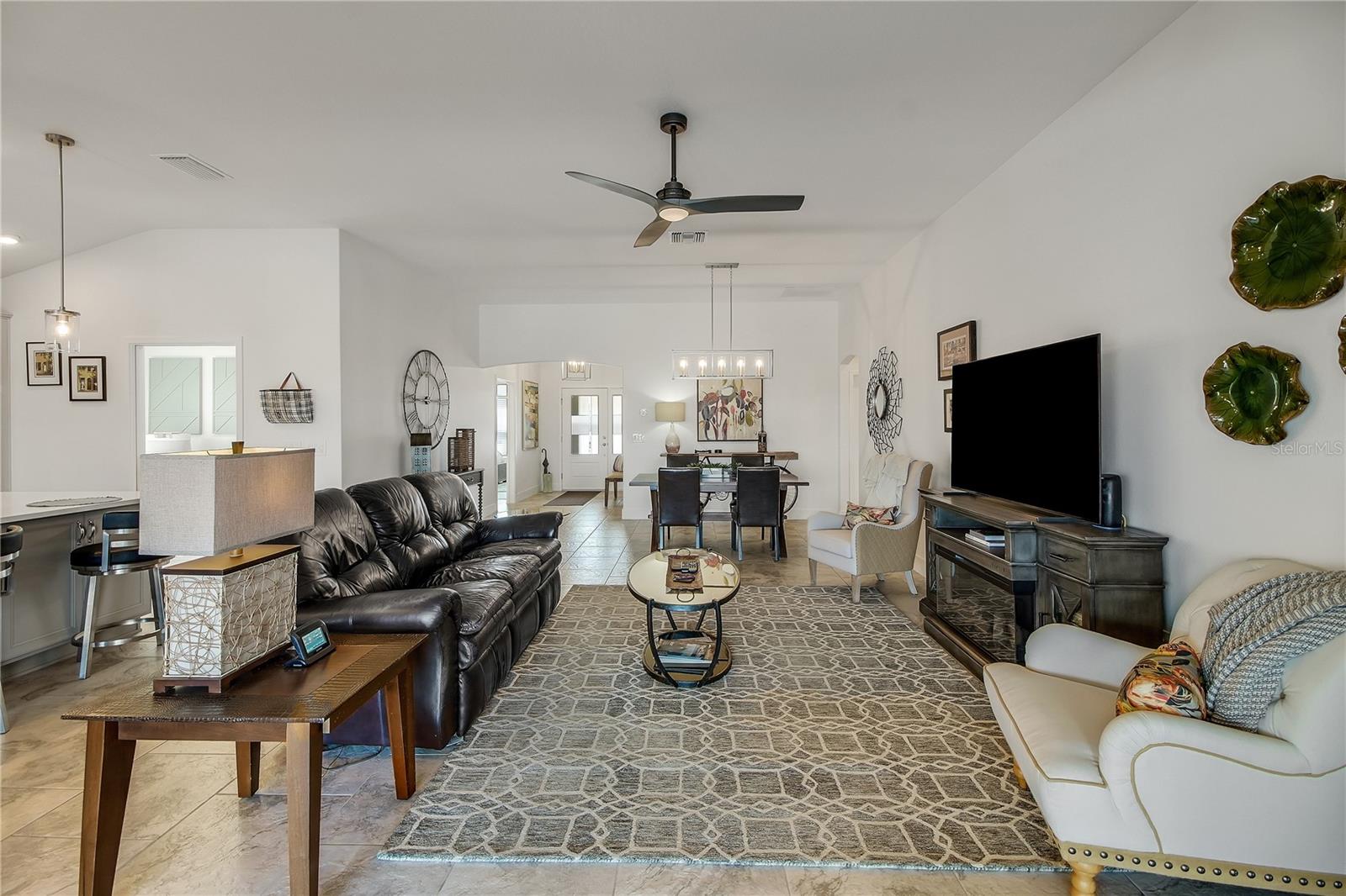 Image 16 of 55 For 2144 Biller Circle