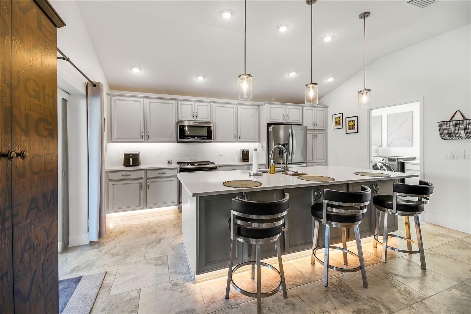 Image 21 of 55 For 2144 Biller Circle