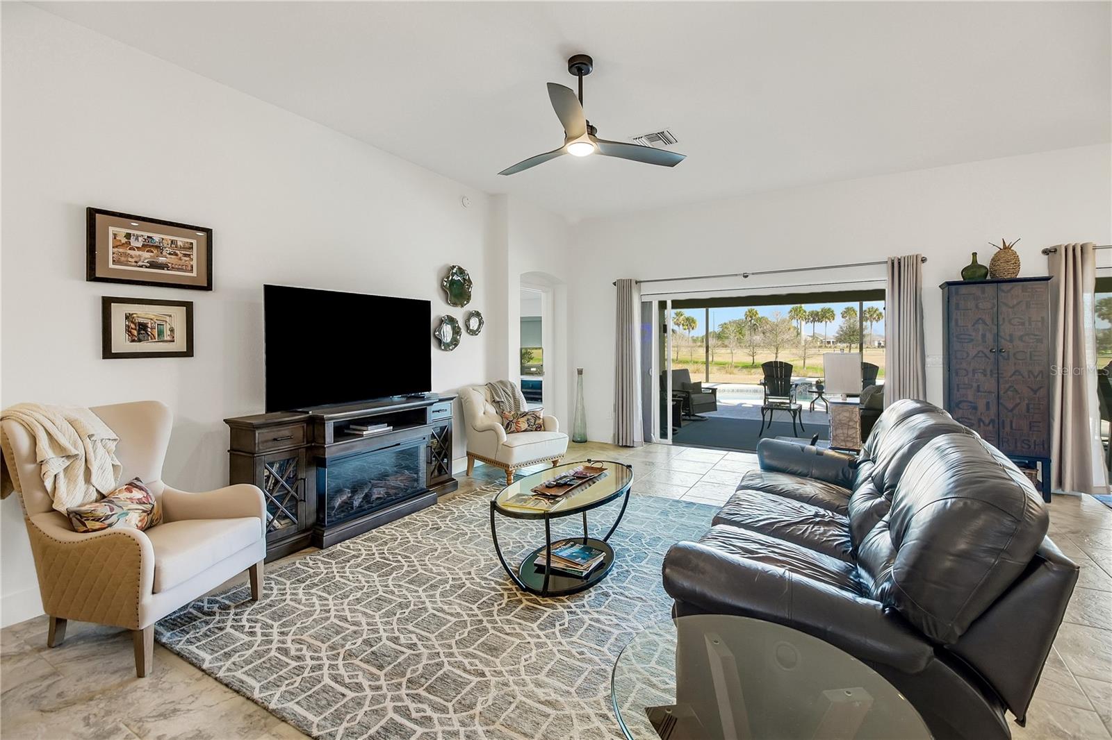 Image 26 of 55 For 2144 Biller Circle