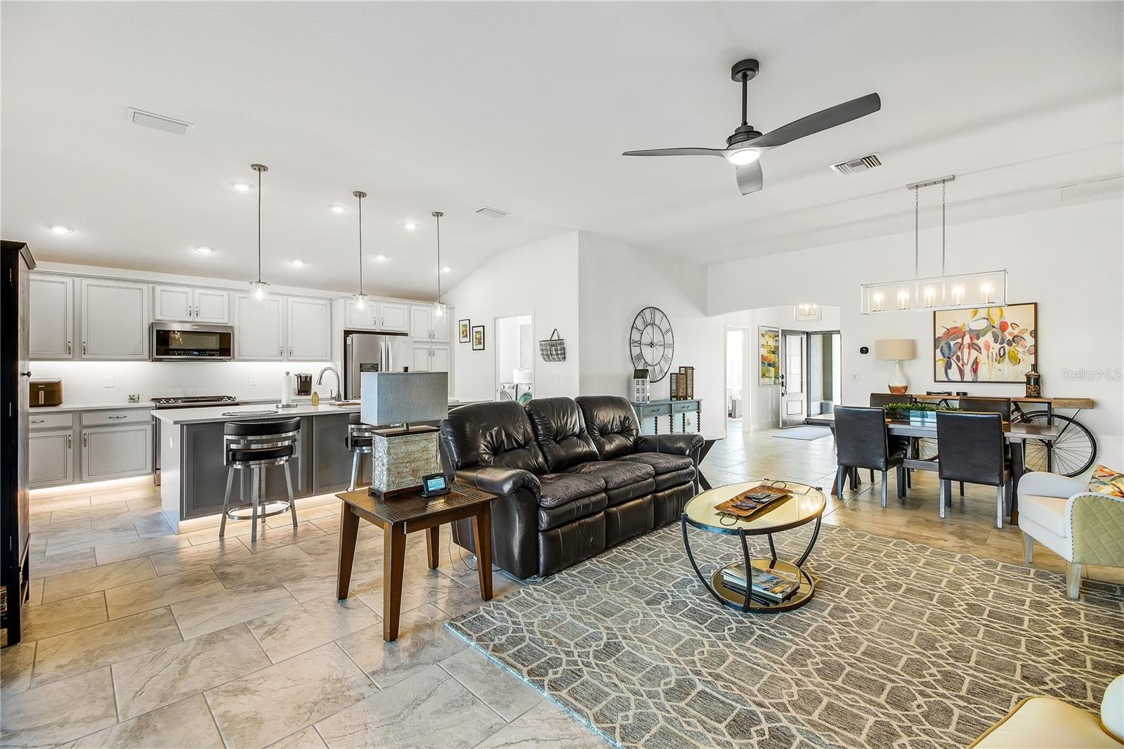 Image 36 of 55 For 2144 Biller Circle