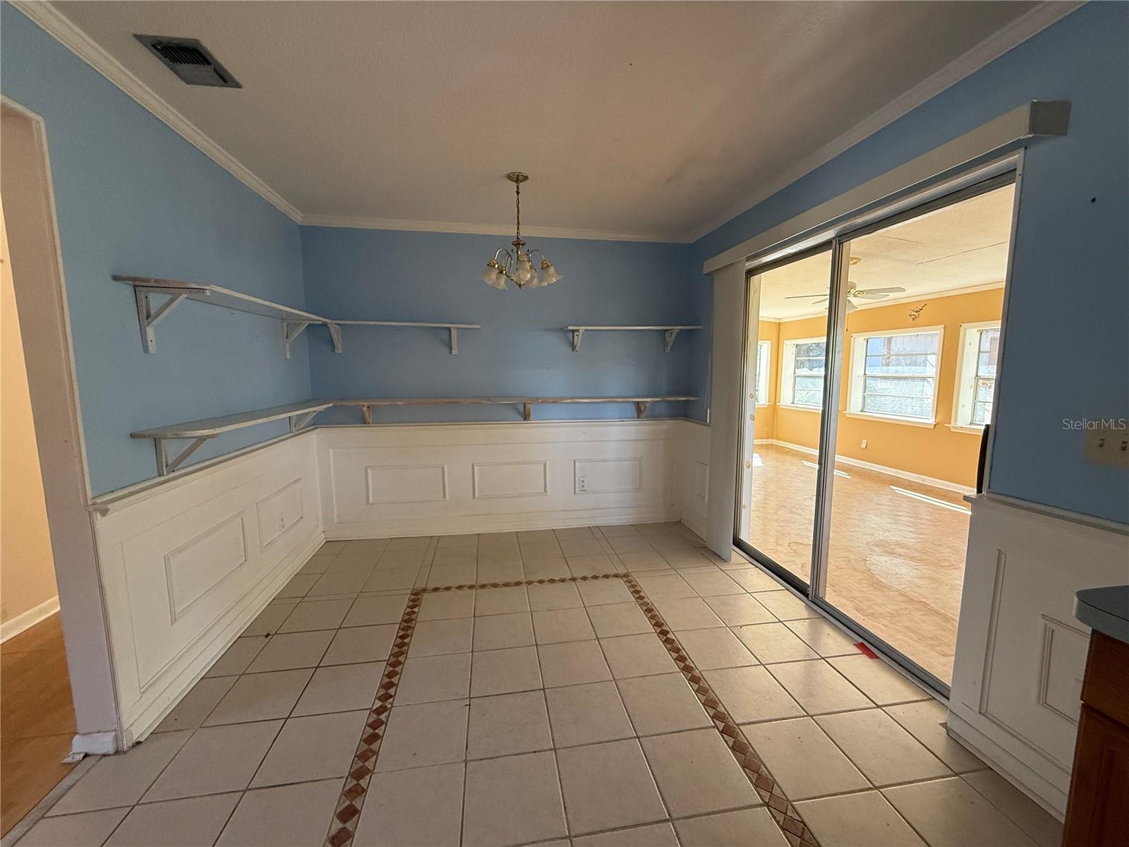 Image 6 of 17 For 12314 Virginia Drive