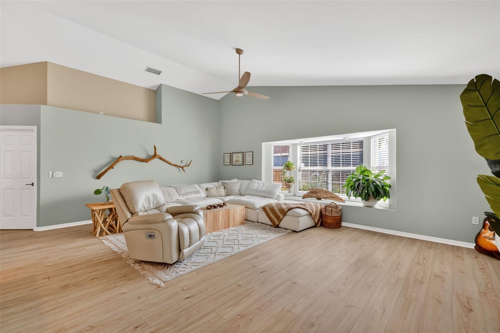 Image 12 of 35 For 773 Crooked Creek Dr