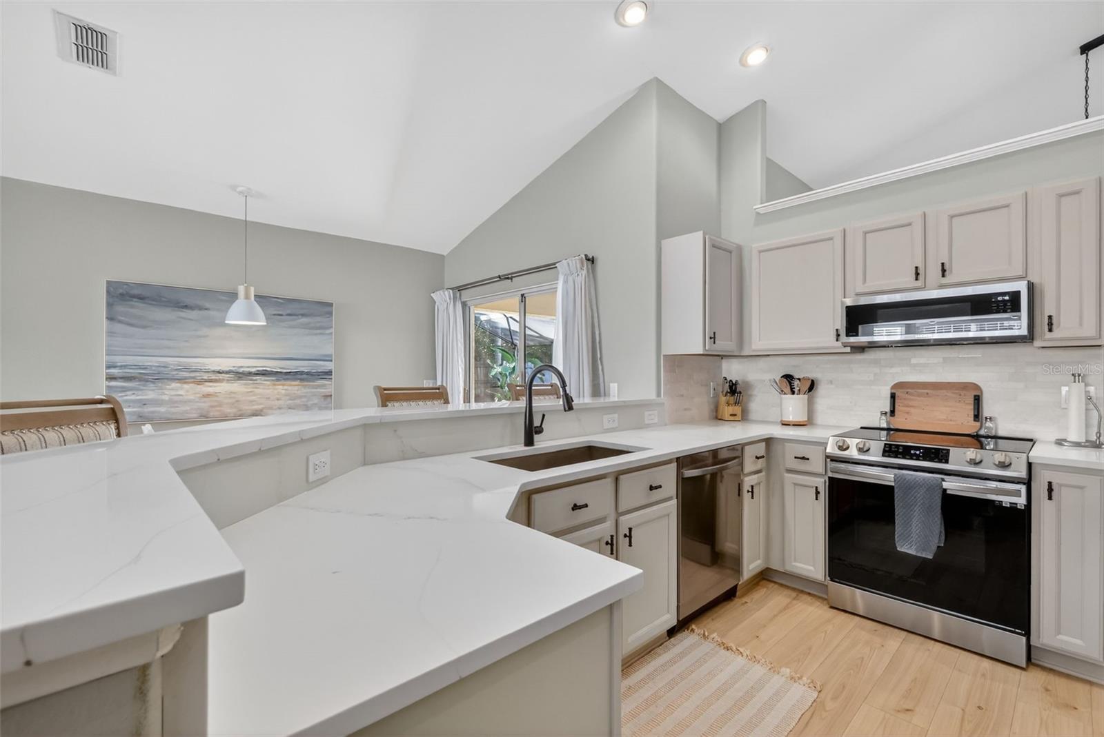 Image 15 of 35 For 773 Crooked Creek Dr