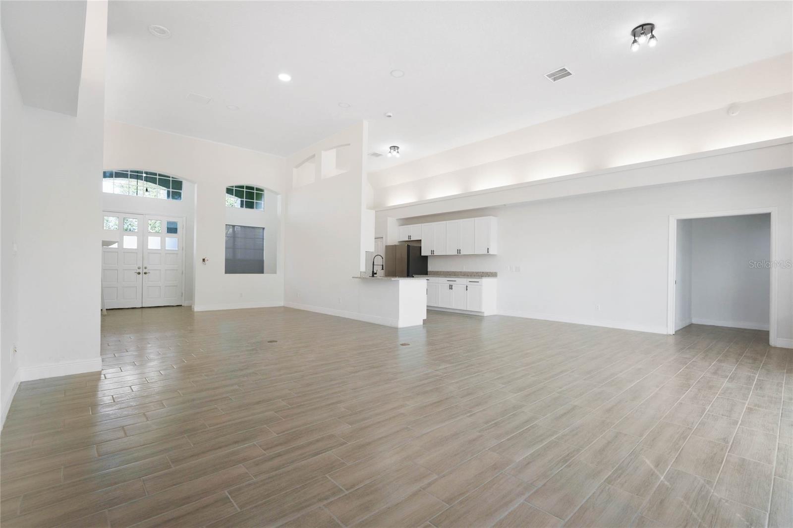 Image 6 of 34 For 3003 Zaharias Drive