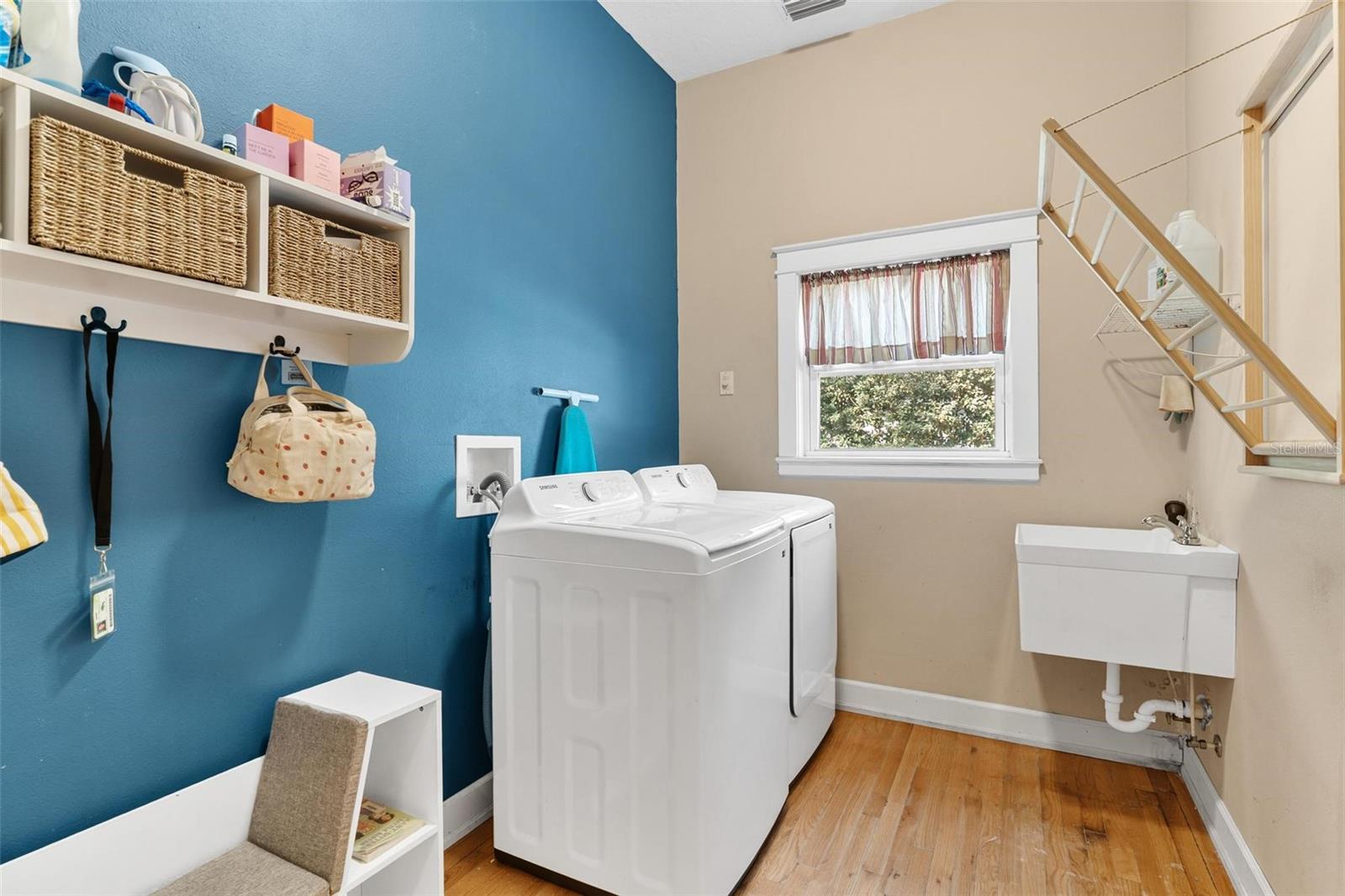 Image 26 of 54 For 10616 Poe Street