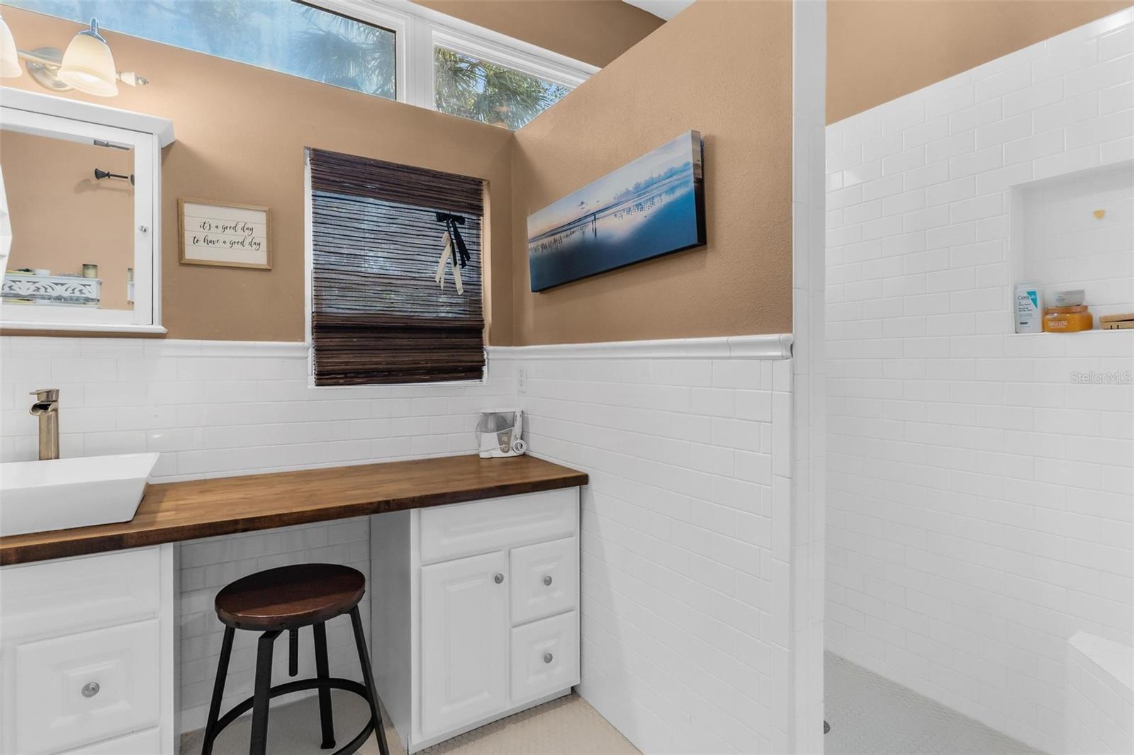 Image 35 of 54 For 10616 Poe Street