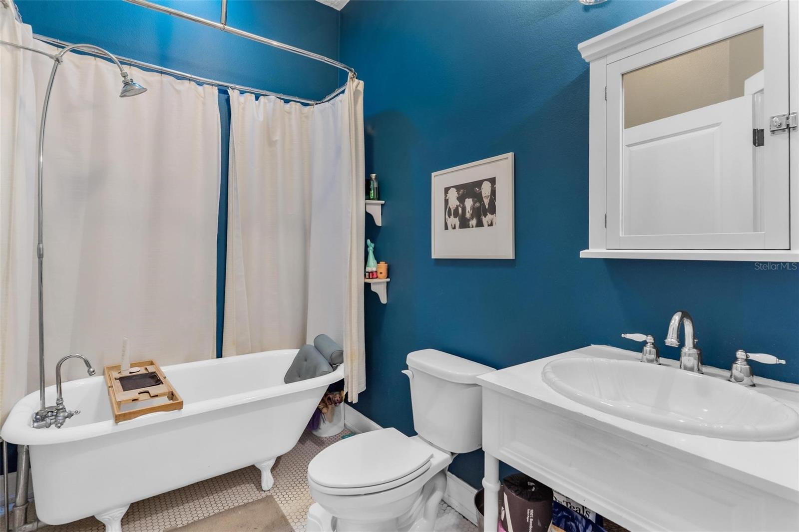 Image 40 of 54 For 10616 Poe Street