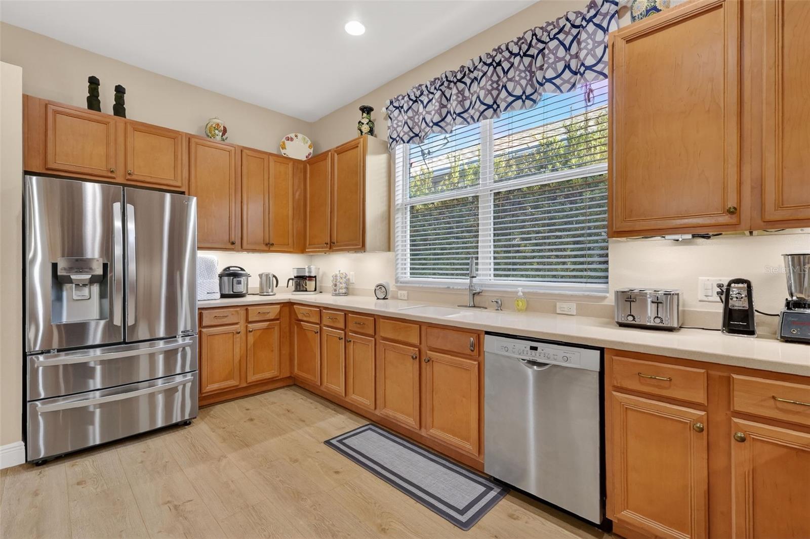 Image 17 of 56 For 25517 Laurel Valley Road