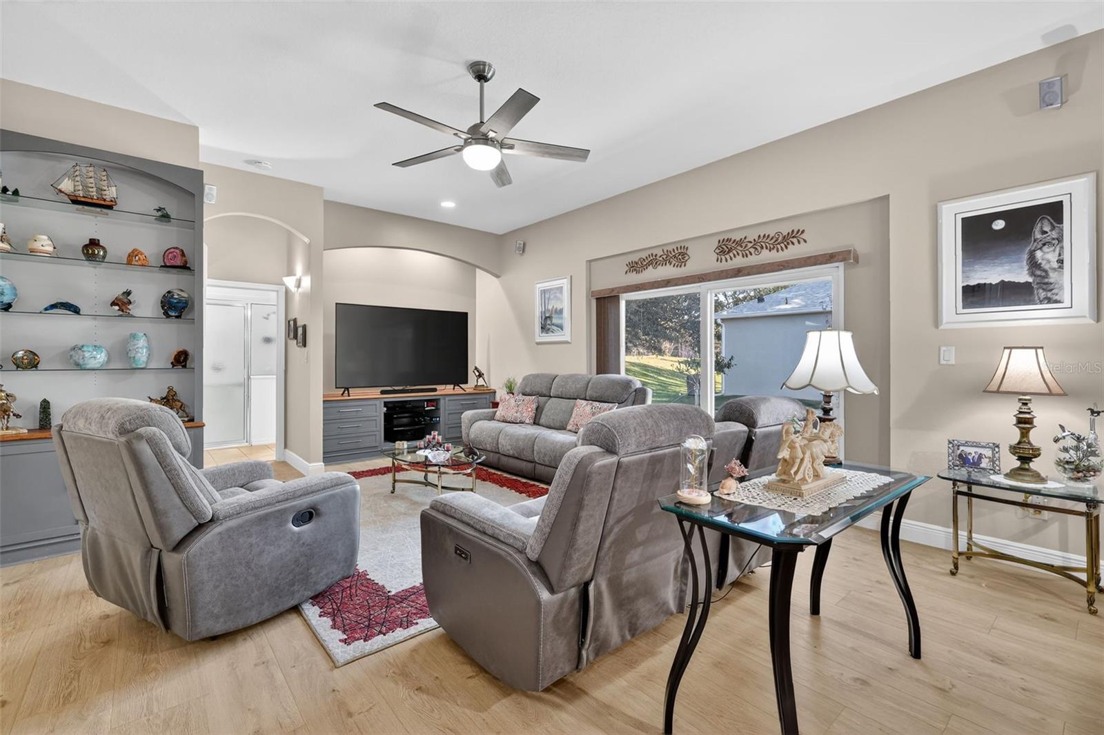 Image 21 of 56 For 25517 Laurel Valley Road