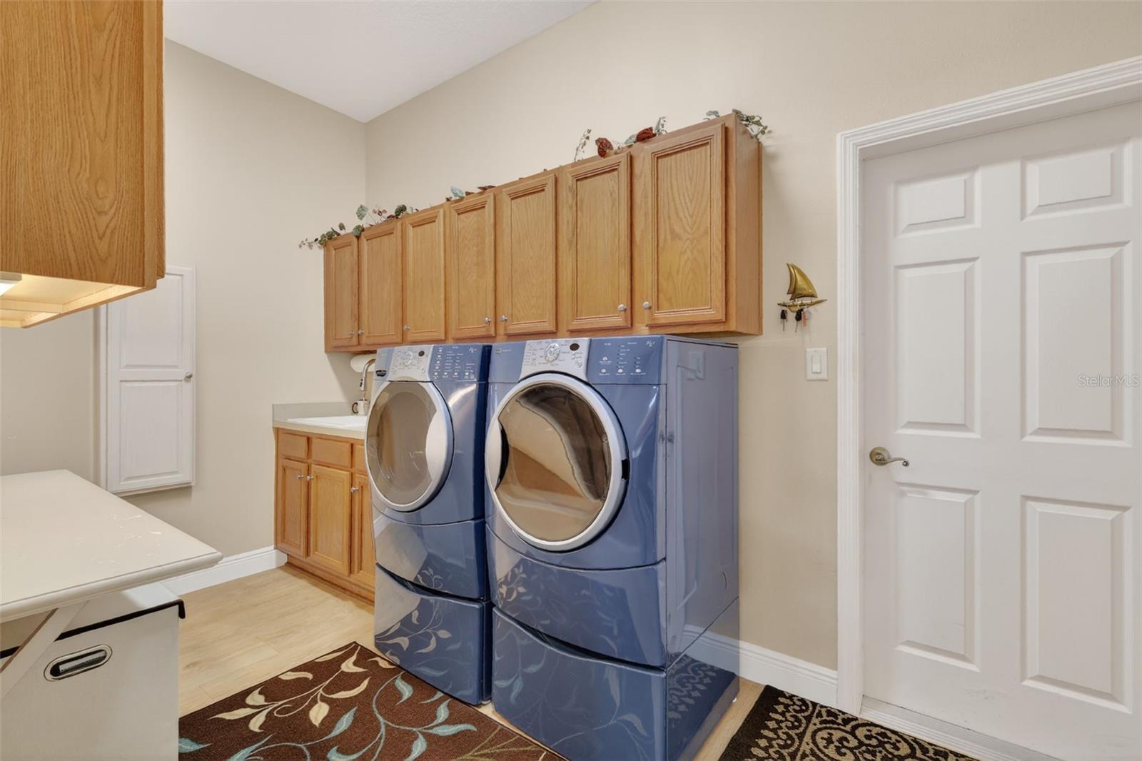 Image 36 of 56 For 25517 Laurel Valley Road