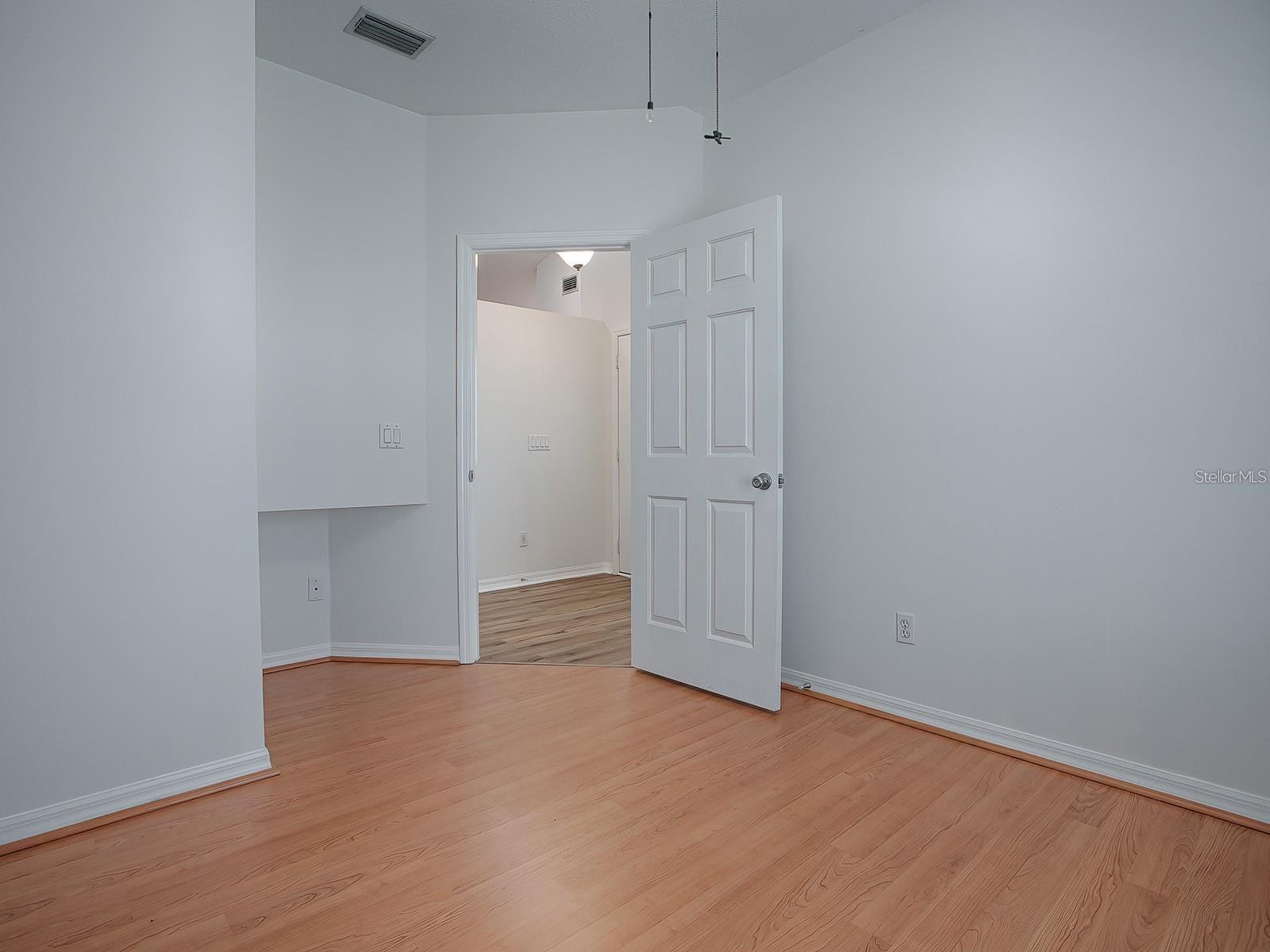 Image 23 of 47 For 9039 Saint Andrews Way