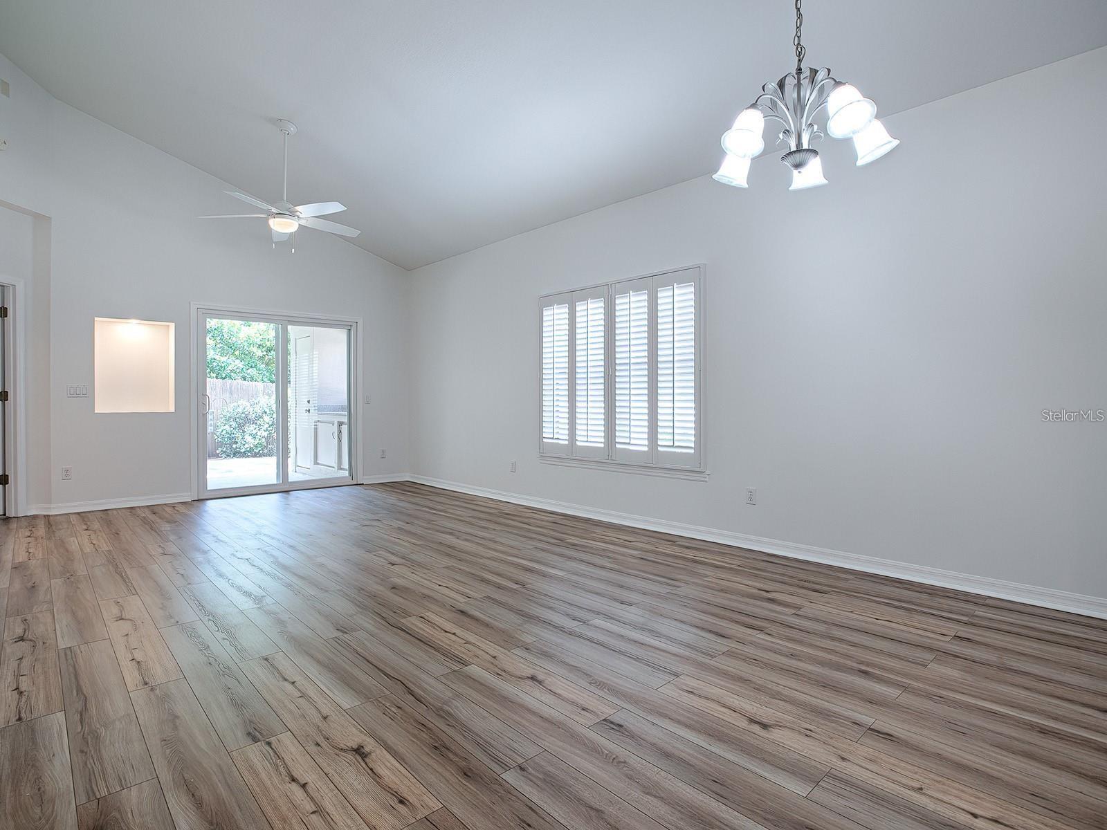 Image 9 of 47 For 9039 Saint Andrews Way