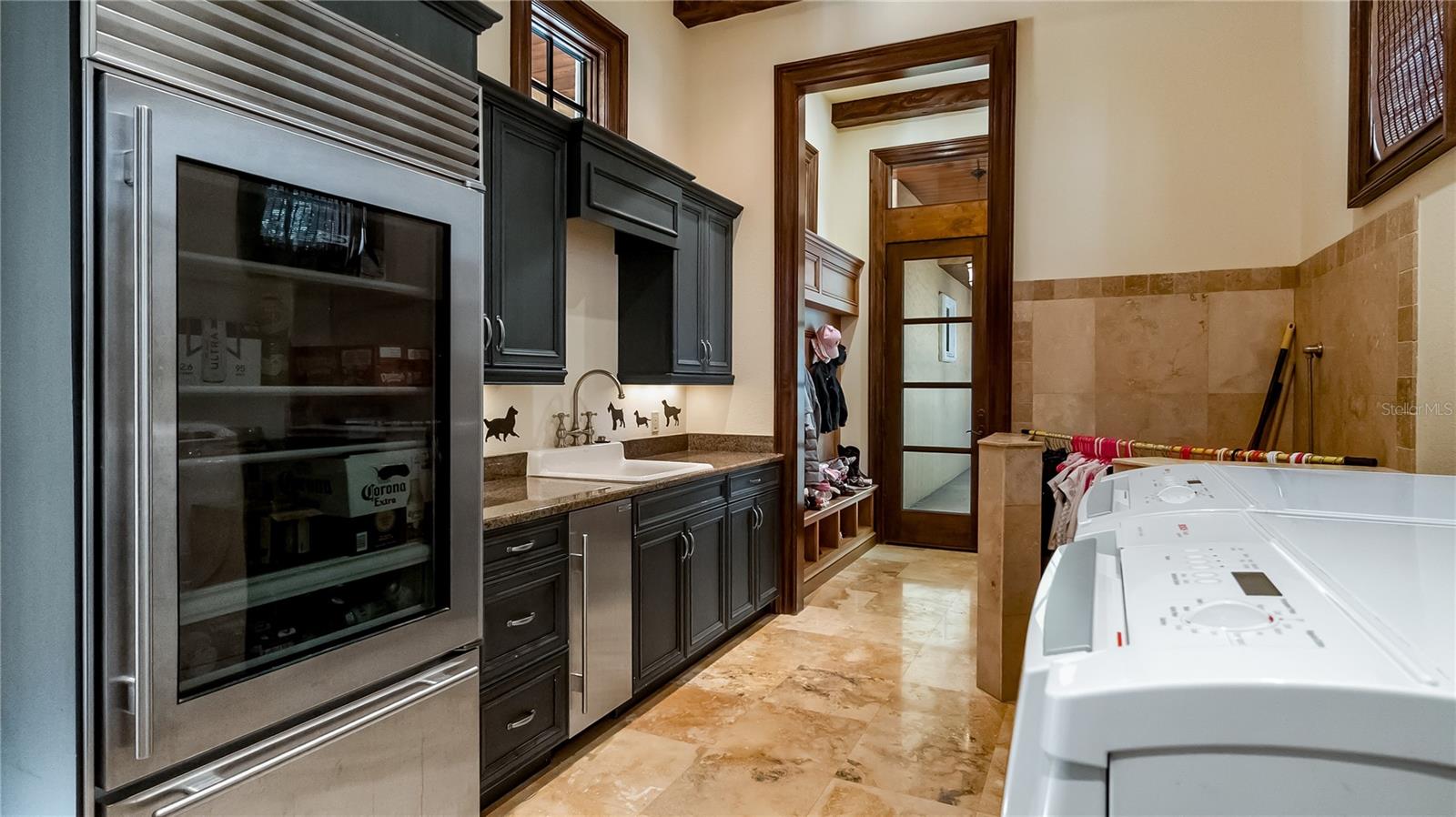 Image 19 of 47 For 16619 Arezo Court