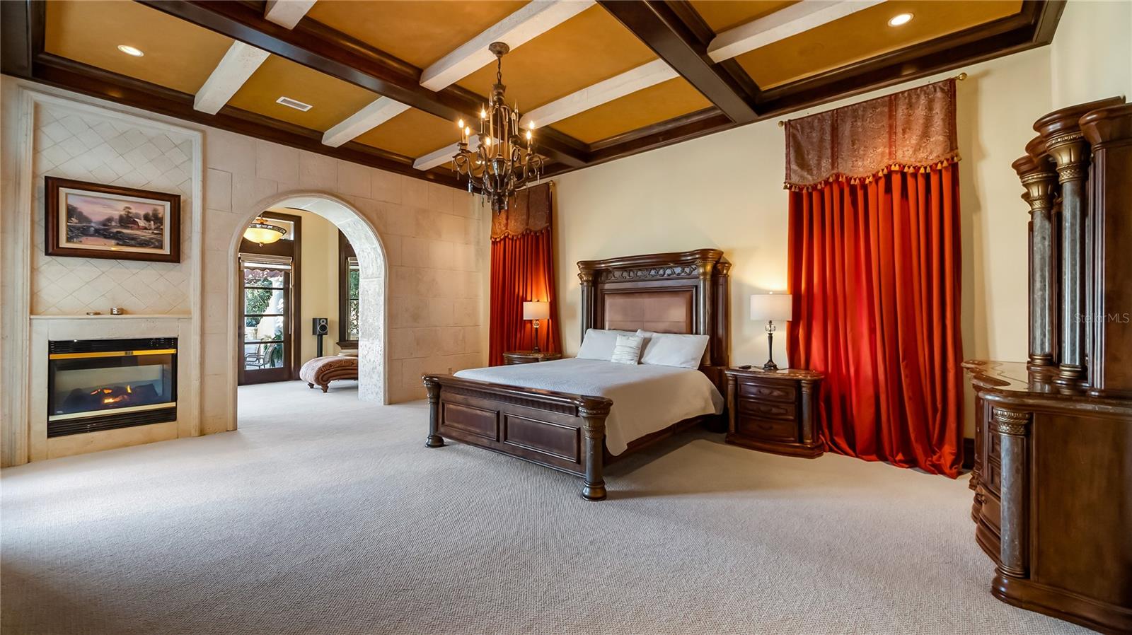 Image 20 of 47 For 16619 Arezo Court