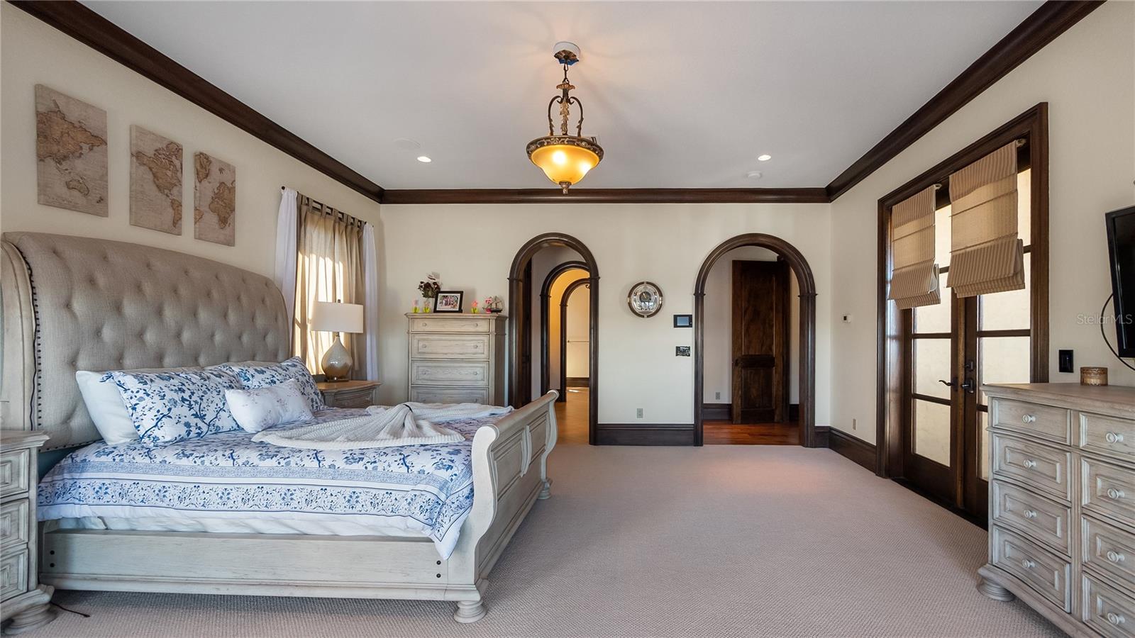 Image 34 of 47 For 16619 Arezo Court