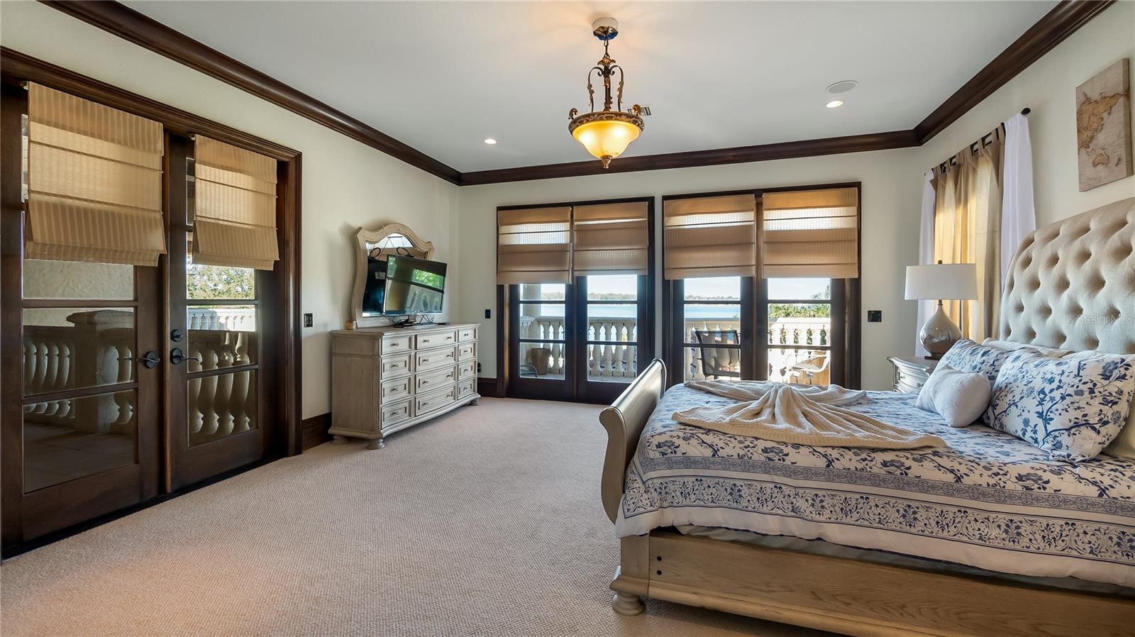 Image 35 of 47 For 16619 Arezo Court