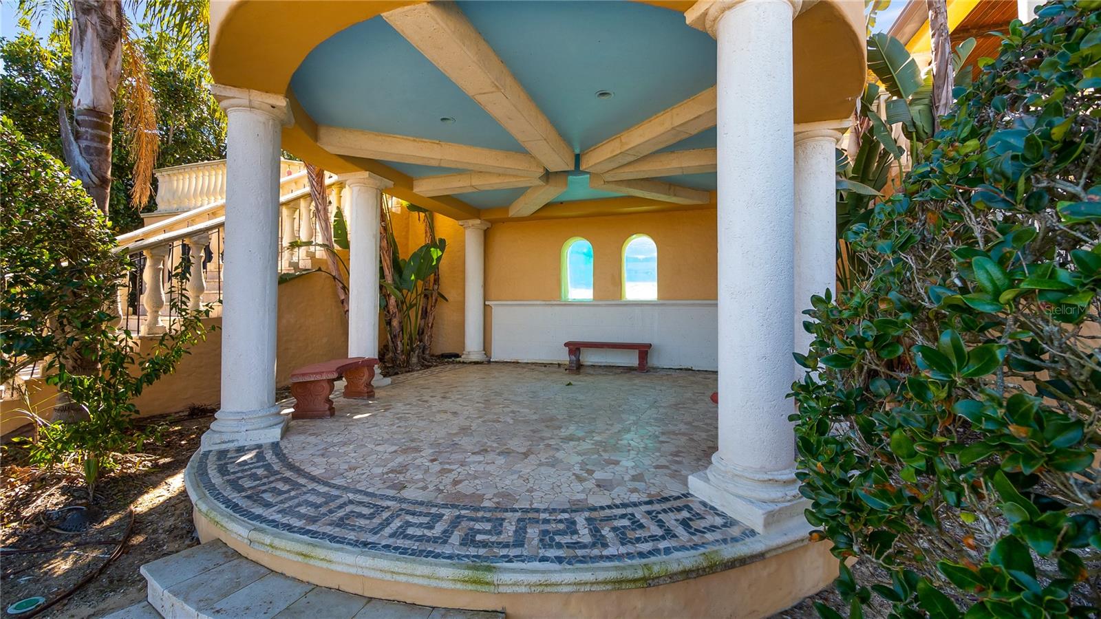 Image 42 of 47 For 16619 Arezo Court