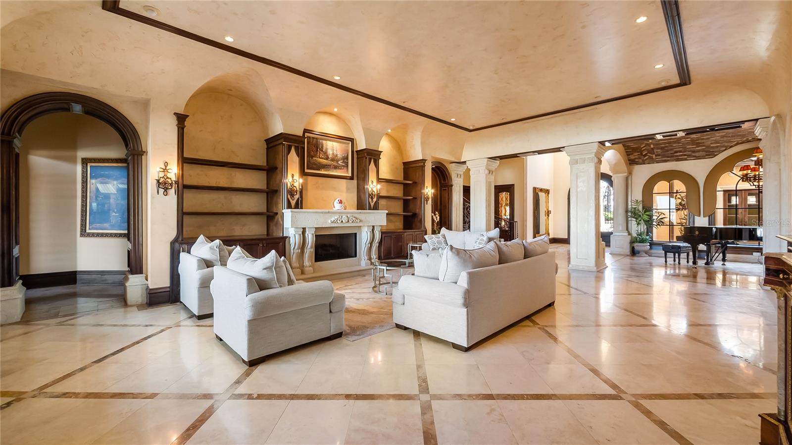 Image 7 of 47 For 16619 Arezo Court