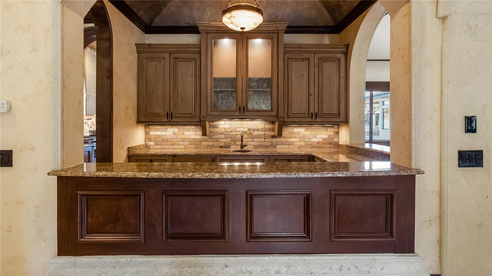 Image 9 of 47 For 16619 Arezo Court