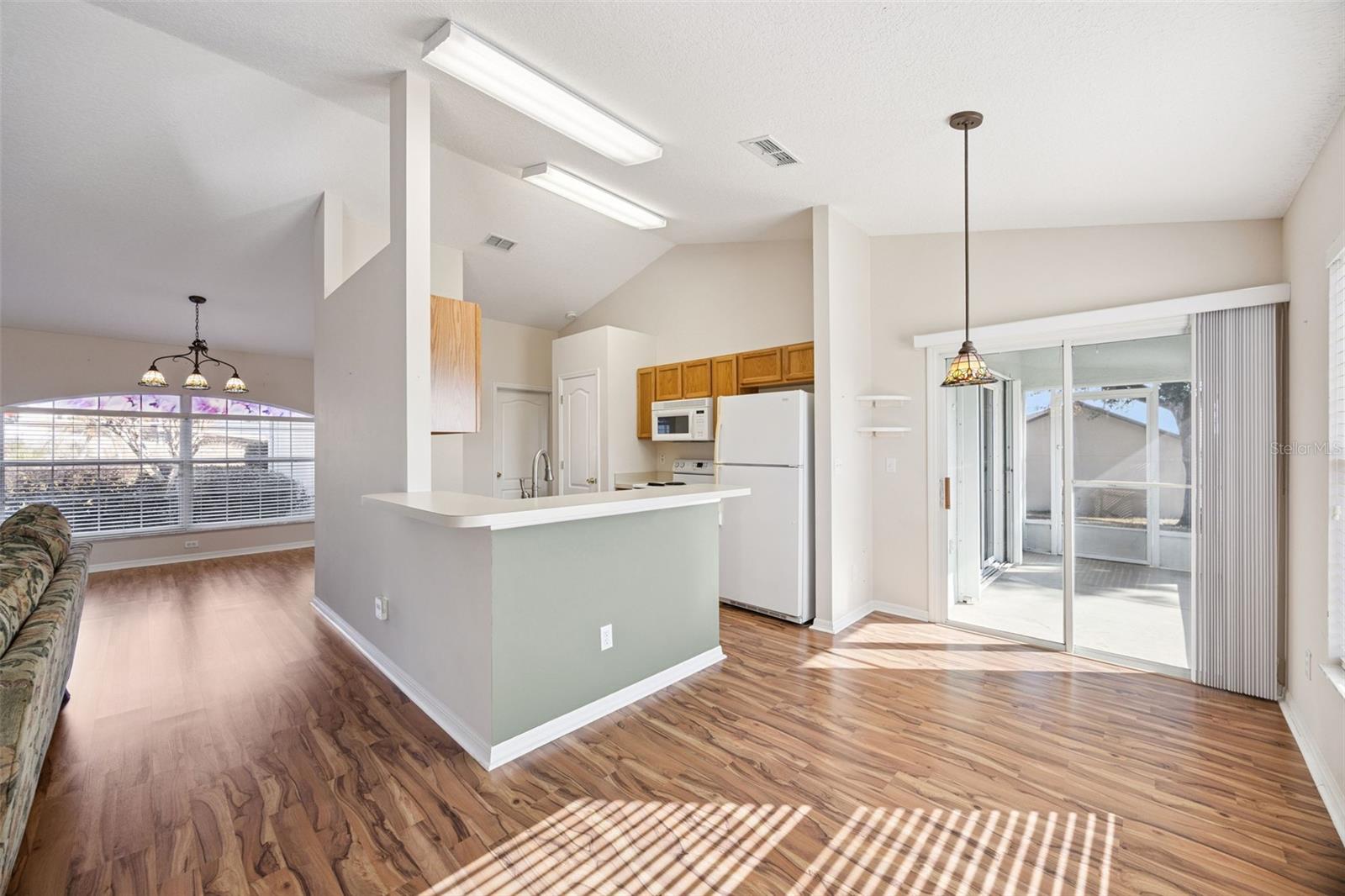 Image 12 of 35 For 10440 Lake Hasson Circle