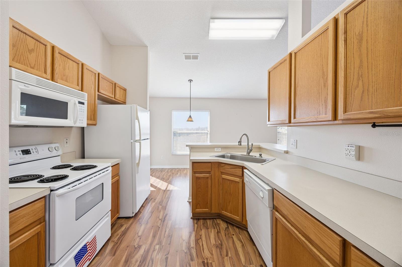 Image 14 of 35 For 10440 Lake Hasson Circle