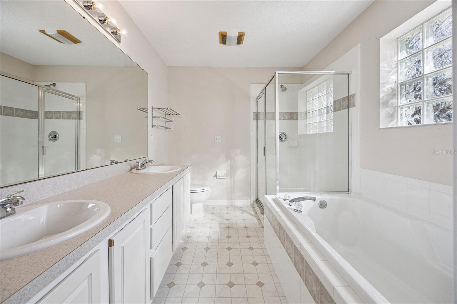 Image 20 of 35 For 10440 Lake Hasson Circle