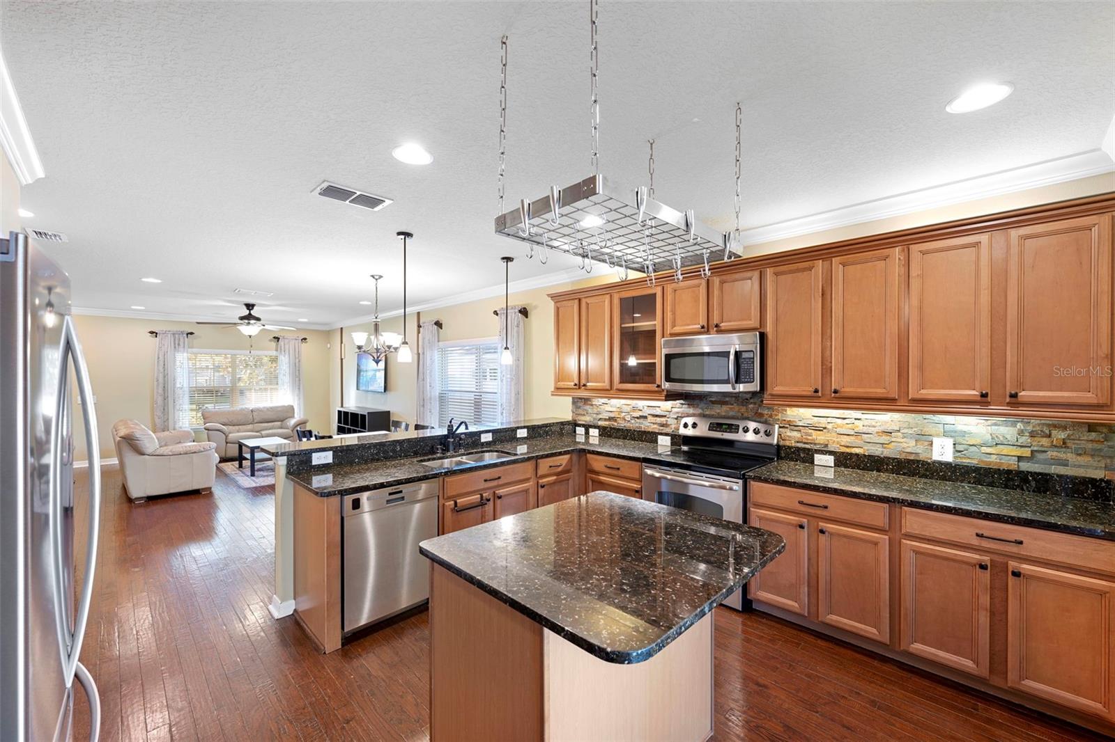 Image 16 of 26 For 623 Bending Oak Trail