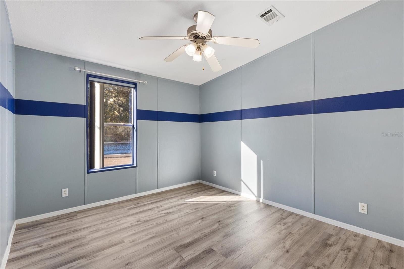 Image 21 of 59 For 357 Walters Place