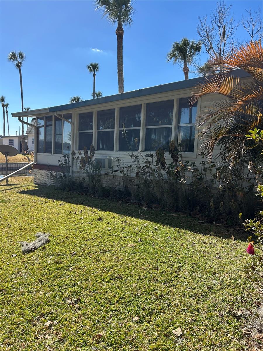 Image 3 of 14 For 40 Sabal Palm Circle