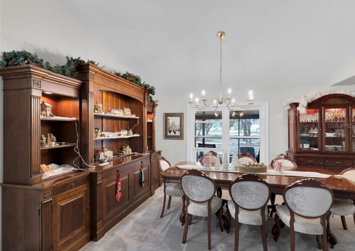 Image 10 of 30 For 400 Carman Drive