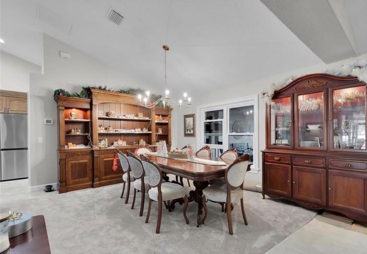 Image 11 of 30 For 400 Carman Drive