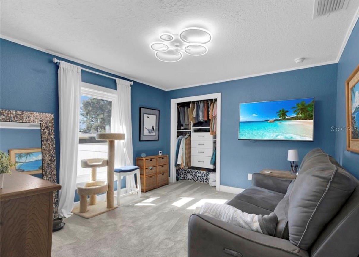 Image 20 of 30 For 400 Carman Drive