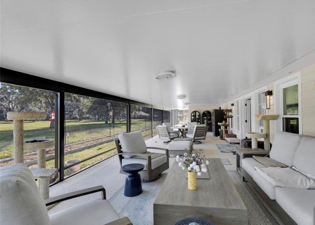 Image 21 of 30 For 400 Carman Drive