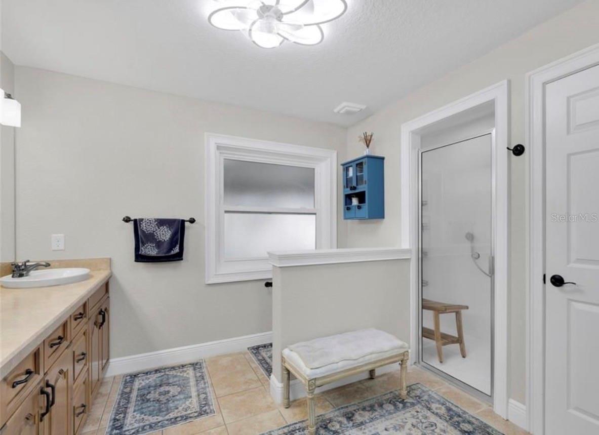 Image 27 of 30 For 400 Carman Drive