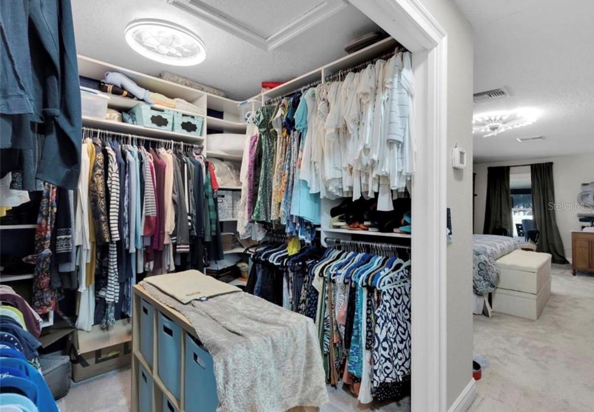 Image 29 of 30 For 400 Carman Drive