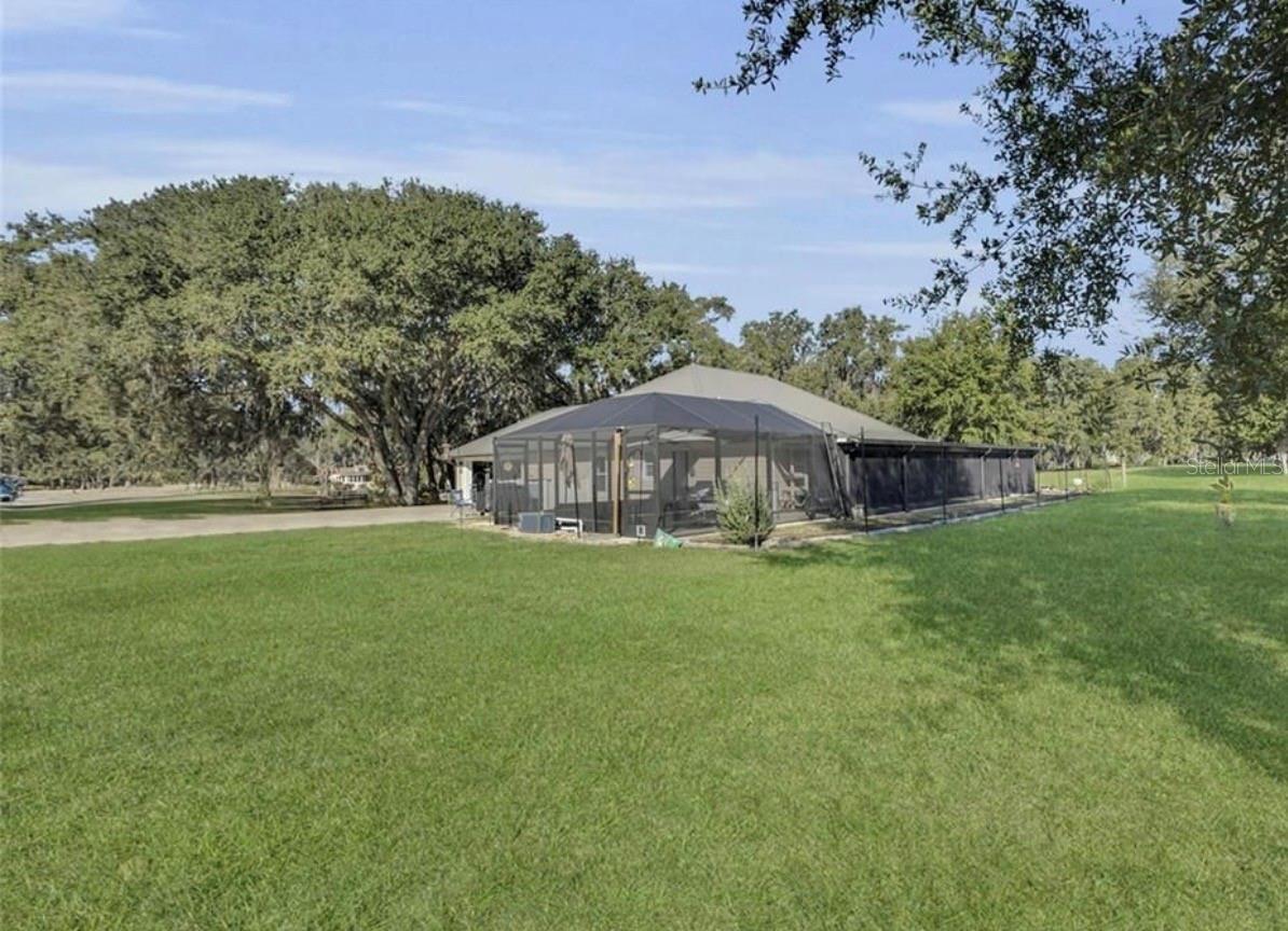 Image 4 of 30 For 400 Carman Drive